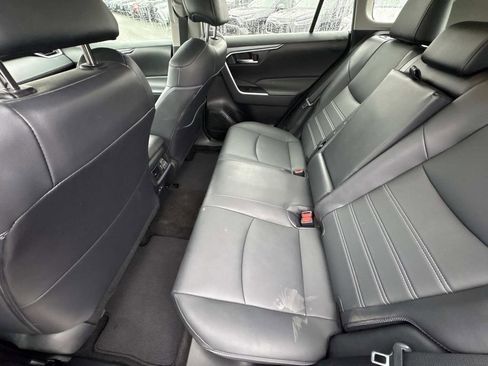 Used 2023 Toyota RAV4 XLE Premium image 19