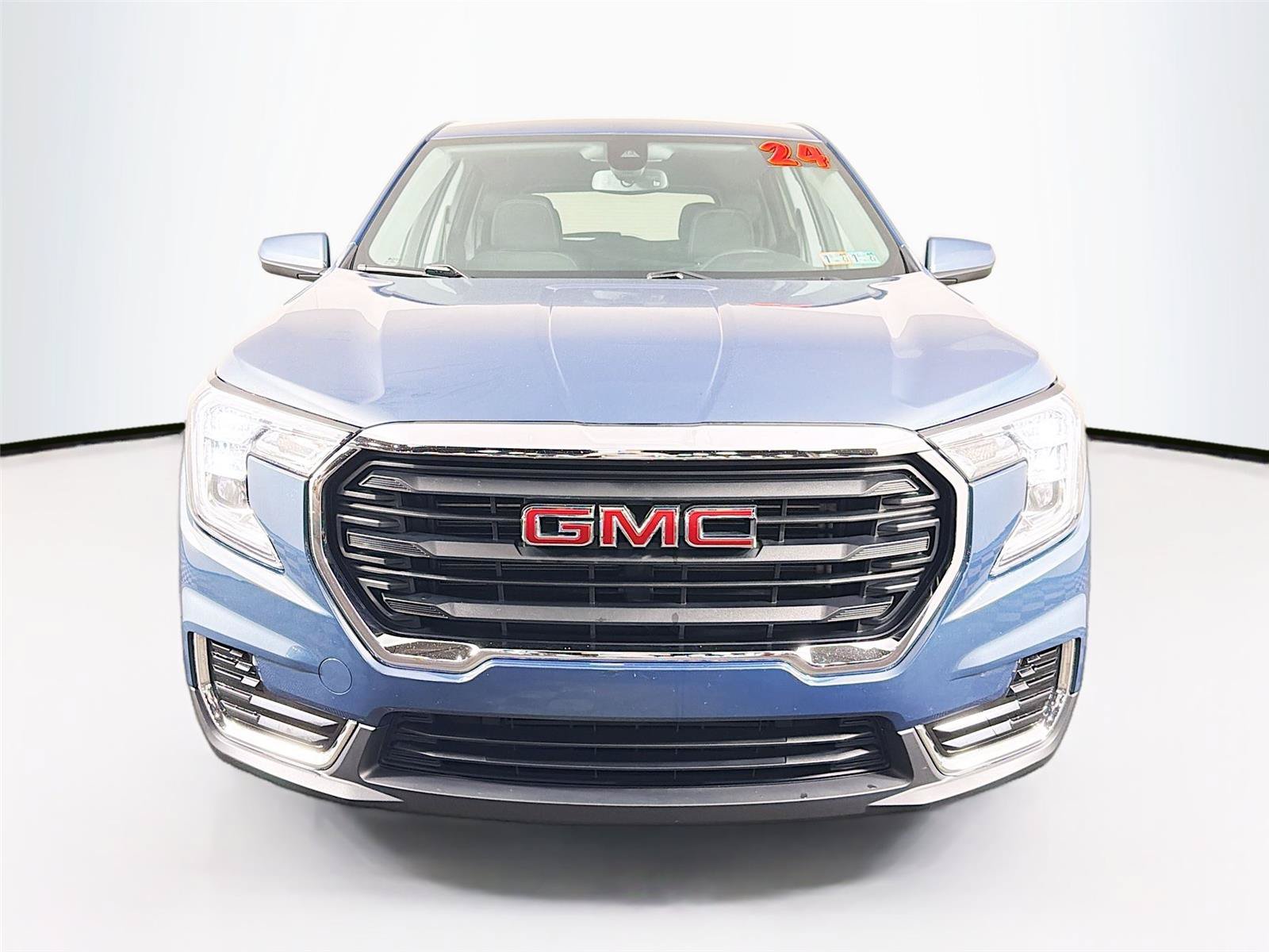 Used 2024 GMC Terrain SLE AWD/4WD image 6