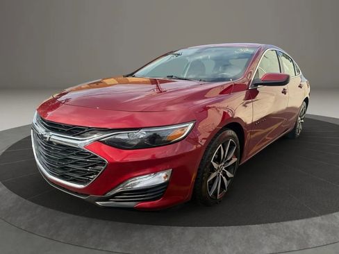 Used 2020 Chevrolet Malibu RS image 1