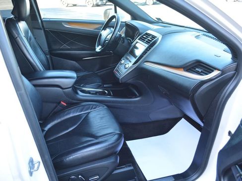 Used 2019 Lincoln MKC Select w/ Select Plus Package image 8