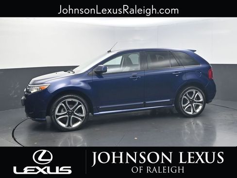 Used 2011 Ford Edge Sport w/ Driver Entry Pkg image 2