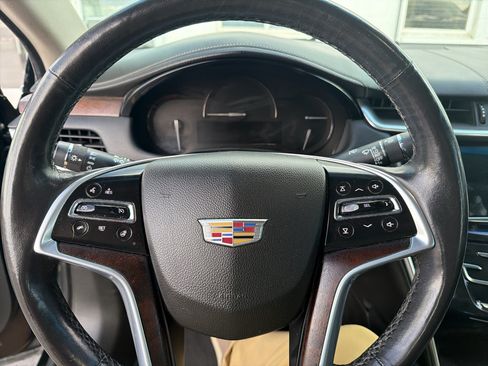 Used 2019 Cadillac XTS Luxury FWD image 12