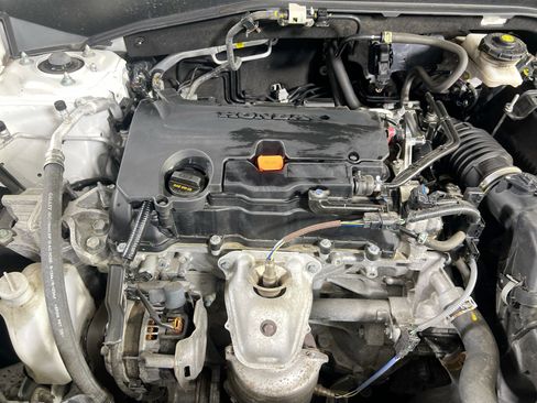 Used 2023 Honda HR-V Sport image 28