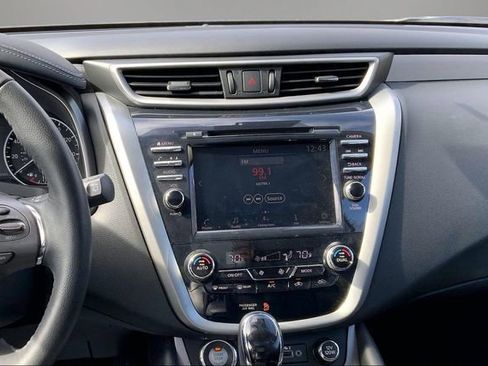 Used 2020 Nissan Murano SV w/ Premium Package image 6