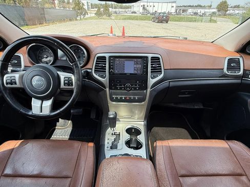 Used 2012 Jeep Grand Cherokee Overland Summit image 3