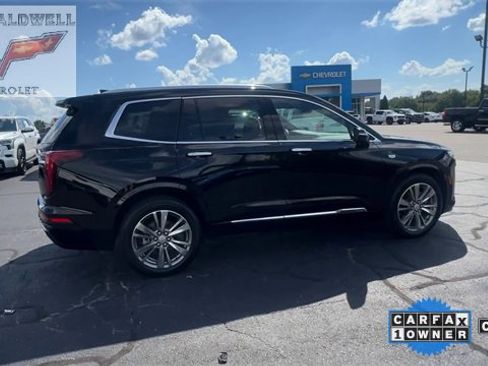 Certified 2025 Cadillac XT6 Premium Luxury image 9