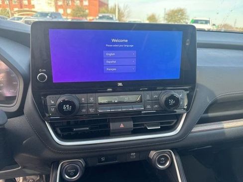 Used 2024 Toyota Grand Highlander Limited image 14