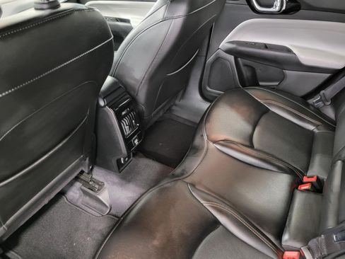 Used 2023 Jeep Compass Limited w/ Sun and Sound Group AWD/4WD image 22