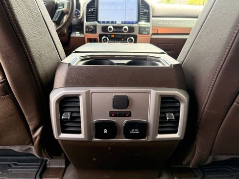 Used 2022 Ford F250 King Ranch w/ King Ranch Ultimate Package AWD/4WD image 32