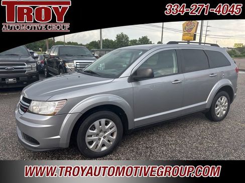 Used 2020 Dodge Journey SE image 4