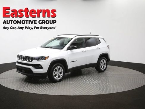 Used 2024 Jeep Compass Latitude AWD/4WD image 51