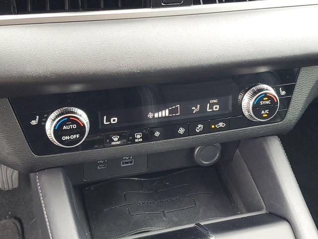 Used 2023 Mitsubishi Outlander SE FWD image 18