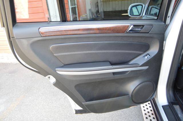 Used 2008 Mercedes-Benz GL 550 4MATIC image 46