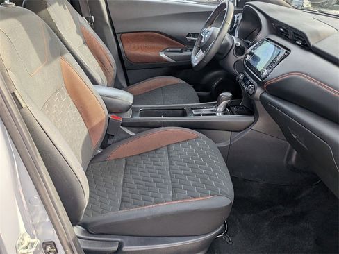Used 2021 Nissan Kicks SR image 23