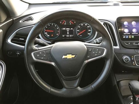 Used 2022 Chevrolet Malibu RS image 8