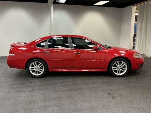 Used 2009 Chevrolet Impala LTZ FWD image 6