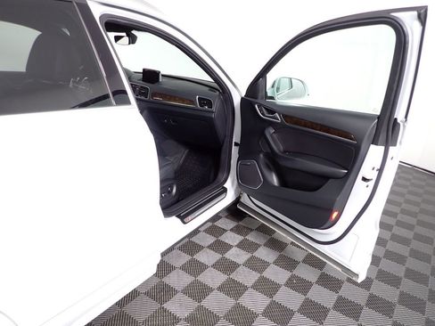 Used 2017 Audi Q3 2.0T Prestige image 35