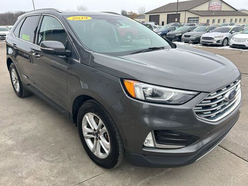 Used 2019 Ford Edge SEL w/ Equipment Group 201A image 3