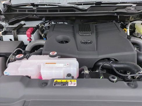 New 2026 Toyota Tundra SR5 AWD/4WD image 16