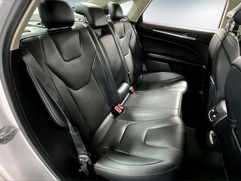 Used 2019 Ford Fusion Titanium image 25
