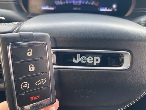 Certified 2022 Jeep Grand Cherokee L Overland w/ Luxury Tech Group IV image 50