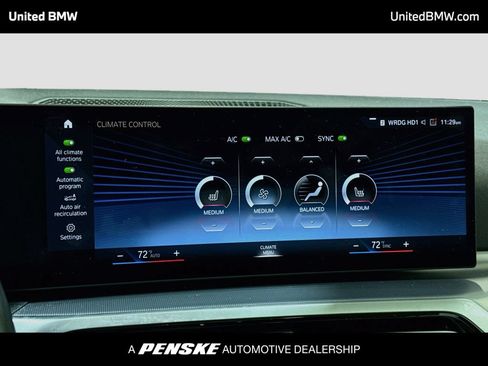 Used 2023 BMW i4 eDrive40 RWD image 11
