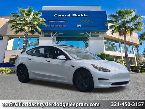 Used 2023 Tesla Model 3 Standard Range RWD image 1