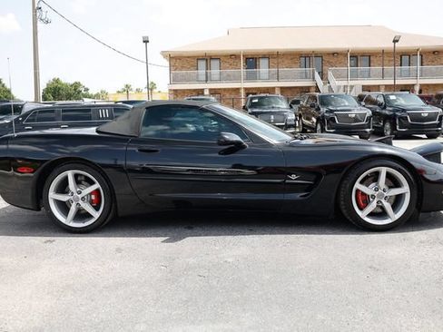 Used 2001 Chevrolet Corvette Convertible w/ Preferred Equipment Group2 RWD image 16