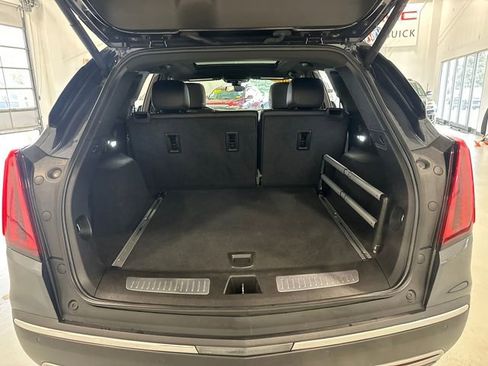 Used 2022 Cadillac XT5 Premium Luxury AWD/4WD image 29
