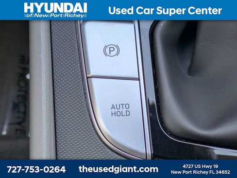 Used 2025 Hyundai Elantra Hybrid FWD image 24