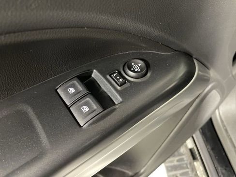 Used 2022 Chevrolet Colorado LT w/ LT Convenience Package image 13