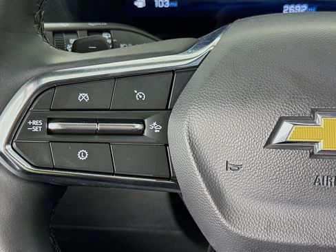 Used 2026 Chevrolet Equinox LT FWD image 13