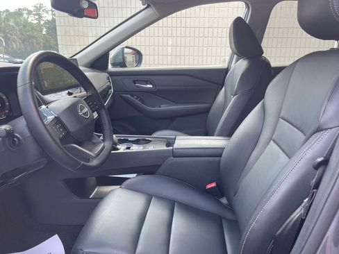 Used 2026 Nissan Rogue SL FWD image 12