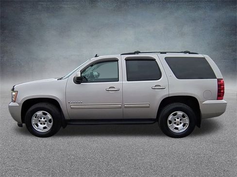 Used 2009 Chevrolet Tahoe LT w/ Convenience Package image 6