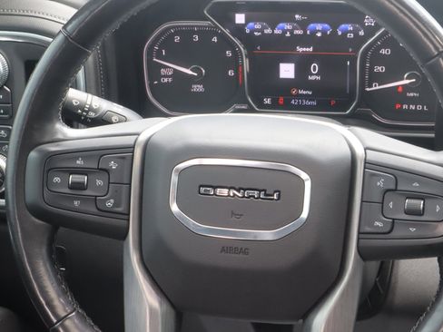 Certified 2020 GMC Sierra 1500 Denali w/ Denali Ultimate Package AWD/4WD image 12