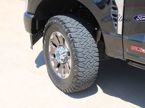Certified 2024 Ford F350 King Ranch AWD/4WD image 9
