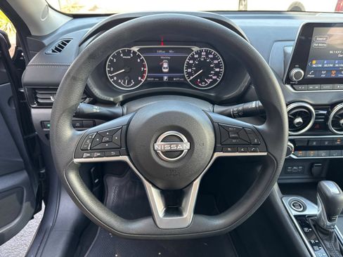 Used 2025 Nissan Sentra SV FWD image 21