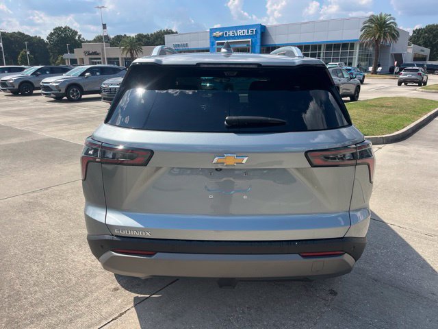 Used 2025 Chevrolet Equinox LT w/ Convenience Package II FWD image 5