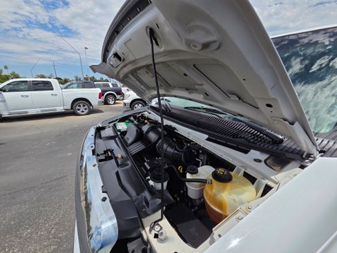 Used 2014 Ford E-350 and Econoline 350 XLT RWD image 25