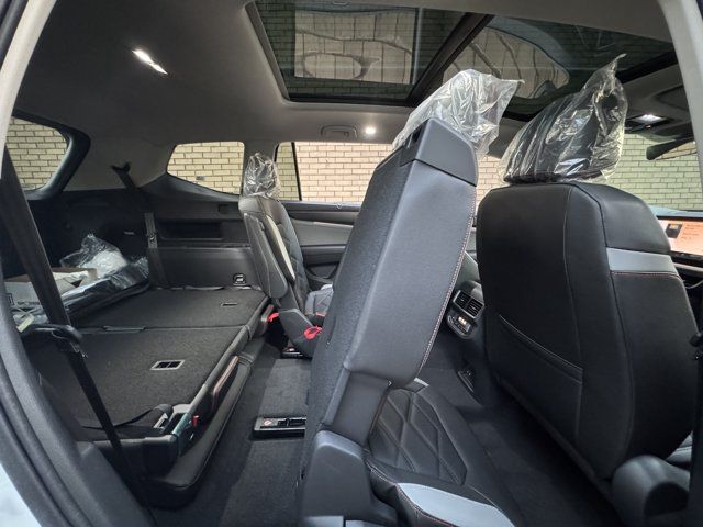 New 2026 Volkswagen Atlas Peak Edition AWD/4WD image 21