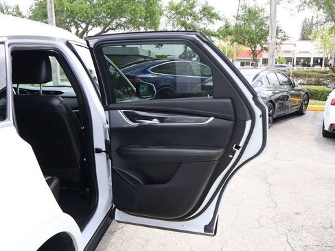 Used 2024 Cadillac XT5 Premium Luxury FWD image 30
