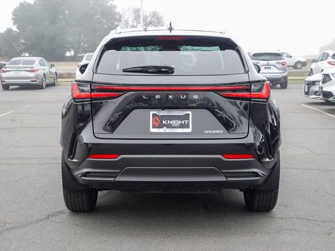 Used 2023 Lexus NX 250 FWD image 7
