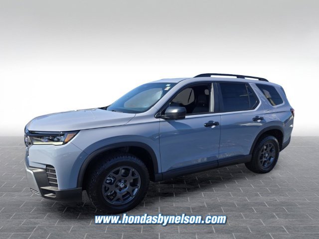 New 2026 Honda Pilot TrailSport image 3