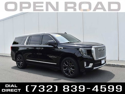 Used 2024 GMC Yukon XL Denali w/ Denali Reserve Package AWD/4WD image 1