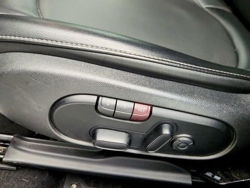 Used 2018 MINI Cooper Countryman with Technology & Premium Pack image 11