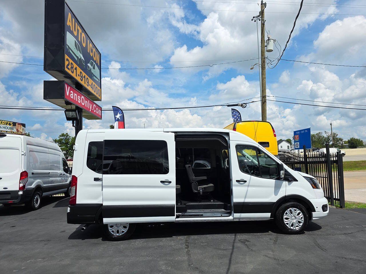 Used 2026 Ford Transit 350 XLT RWD image 5