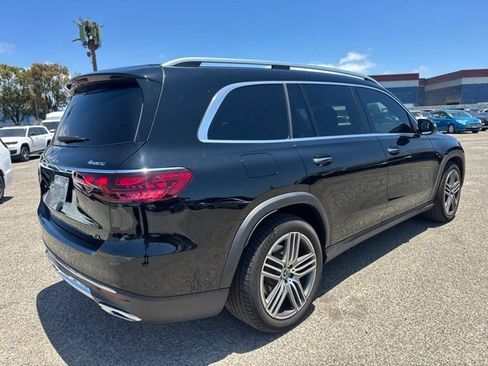 Used 2025 Mercedes-Benz GLS 450 4MATIC image 5