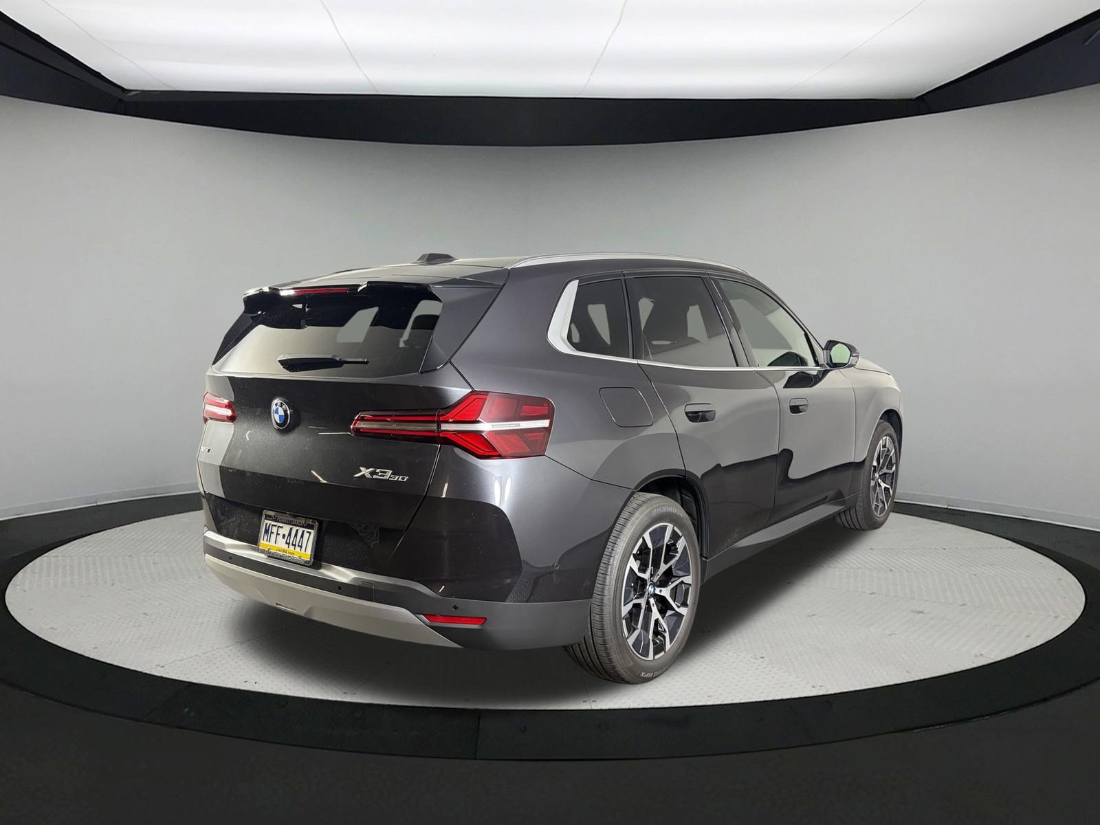 Used 2026 BMW X3 xDrive30i w/ Premium Package AWD/4WD image 3