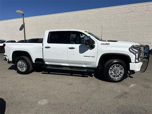 Used 2023 Chevrolet Silverado 3500 High Country image 3