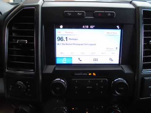 Used 2018 Ford F150 XLT w/ Equipment Group 302A Luxury image 13